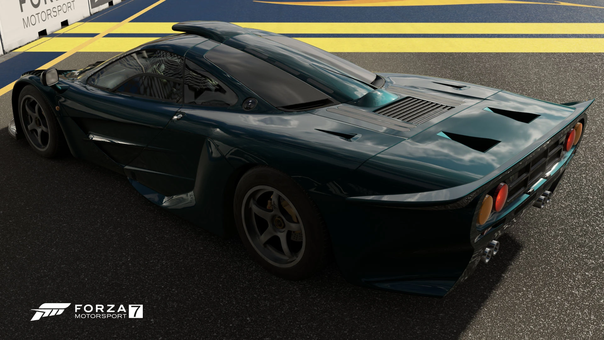 1997 McLaren F1 GT - Rear