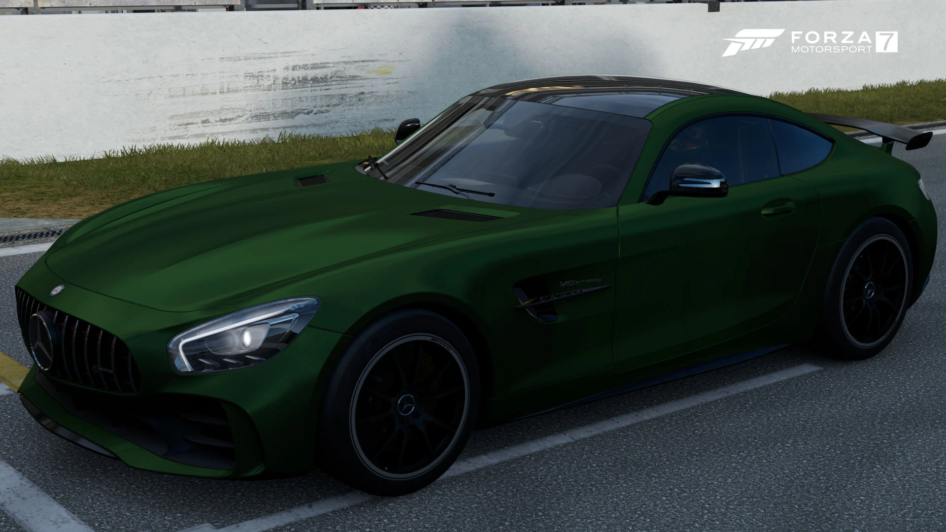 Mercedes-AMG GT R thumbnail