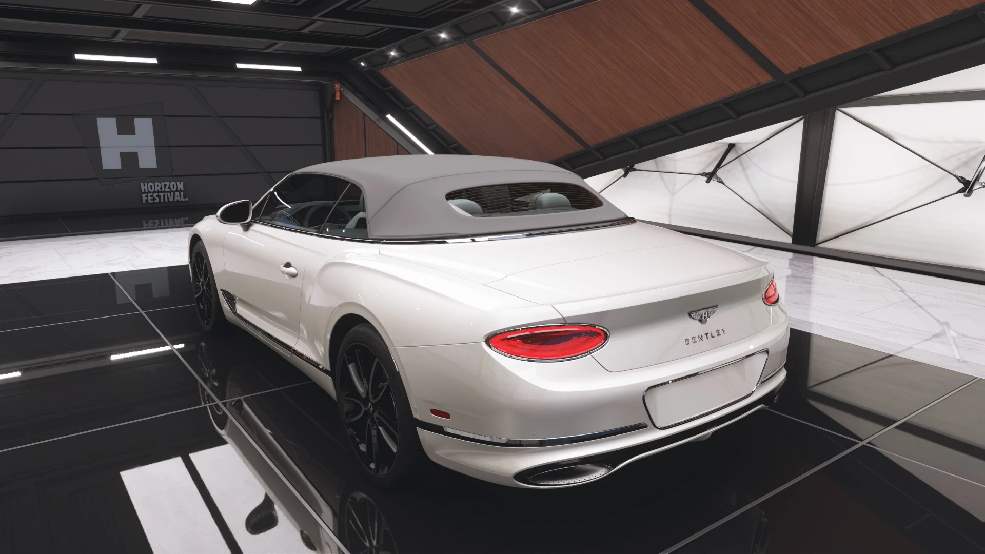 2021 Bentley Continental GT Convertible - Rear