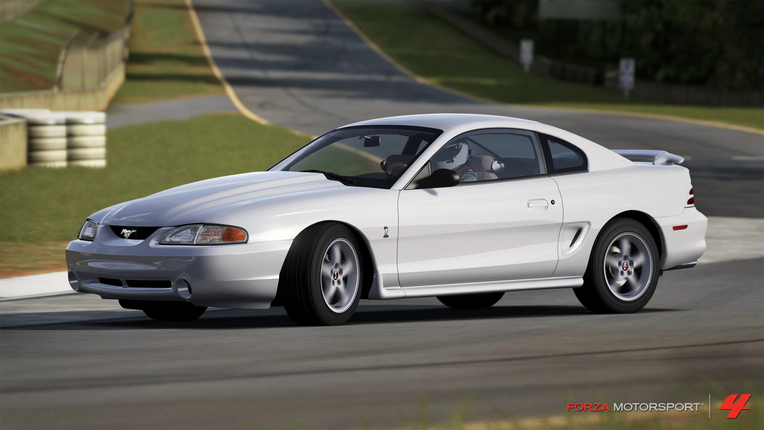 Ford SVT Cobra R thumbnail