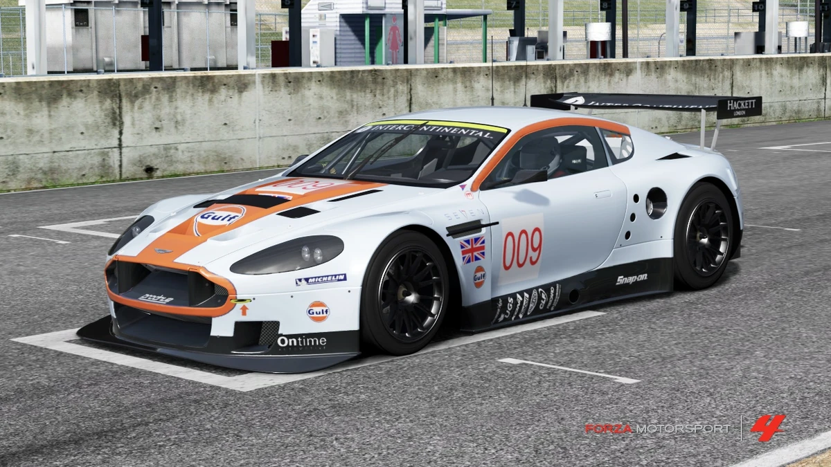 【新品・未開封】オートアート ASTON MARTIN RACING DBR9 Kyosho 1/64 British sports car Aston Martin Racing DBR9 #009
