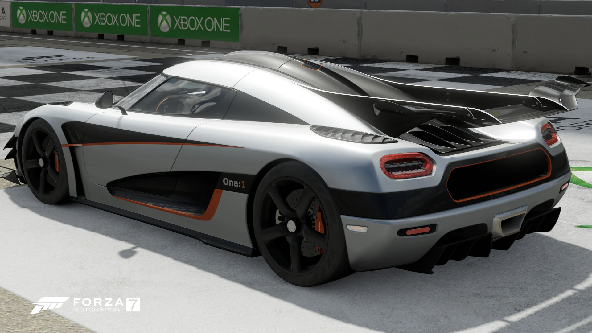 Koenigsegg One:1 thumbnail