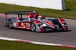 2008 2 Audi Sport North America R10 TDI