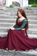 'Sansa' by Armstreet