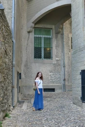 A shirt or blouse with simple trousers or a skirt is good basic kit.