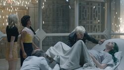 Andy helps Lorna through her labor