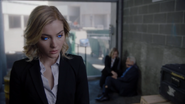 TG-Caps-1x12-eXtraction-88-Sophie-Phoebe-telepathy-blue-eyes