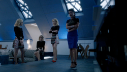 TG-Caps-2x02-unMoored-107-Esme-Sophie-Phoebe-Reeva-Frost-Sisters