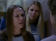 Karen+Kim-ep04-01.jpg (20 KB) Karen+Kim-ep04-01