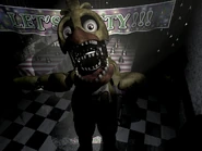 FNaF 2 - Party Room 2 (Chica).jpg (489 kB) Party Room 2 con Chica en la sala con la luz encendida.