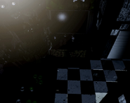 Springtraps zweite Position, mit ausgeschalteten Licht.