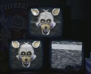 Lolbit na telewizorze w Custom Night.