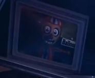 BBCam.png (799 kB) Balloon Boy visto en el tráiler de FNaF VR.