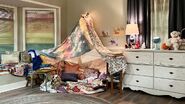 A image of Abby's tent in her room.
