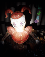Zniszczony robot Circus Baby