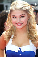 Stefanie-scott quvmv18g3hh