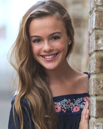 Isabella Alexander Fresh Off The Boat Wiki Fandom