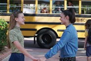 Alison & Nicole (2x15).jpg (573 KB)