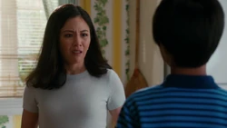 Jessica horrified at Evan's puka shell necklace