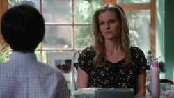 Honey agrees to lend her home phone to Evan