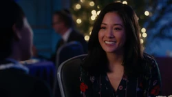 Jessica decides not to insult Evan's cologne