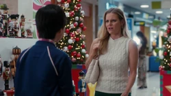 Honey encounters Evan at the mall