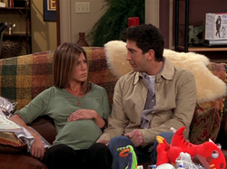 Ross and Rachel pregnant.png