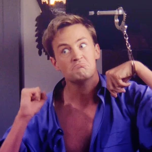 Chandler Bing Friends Central Fandom Chandler bing, who has brought lots of fun to us, is most impressive for his sarcastic sense of humor. chandler bing friends central fandom