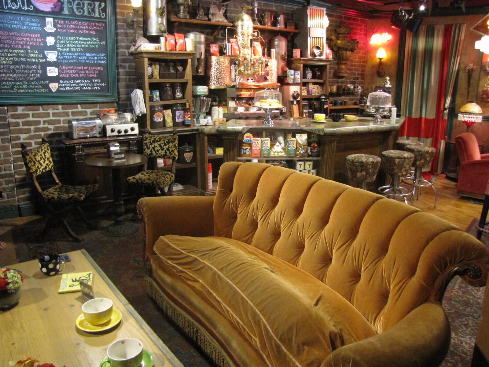 Exclusive: 'Friends' Central Perk pop-up coffee shop hits Manhattan