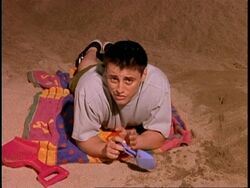 4x01 Joey Recap.jpg