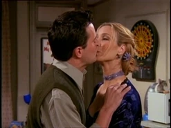 5x14 Awkward kiss.jpg (27 KB) 5x14 Awkward kiss