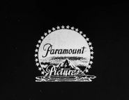 Paramount Pictures (1915, White)