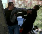 Peter y Michael Peleando