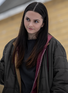 Julie Matthews Season 3