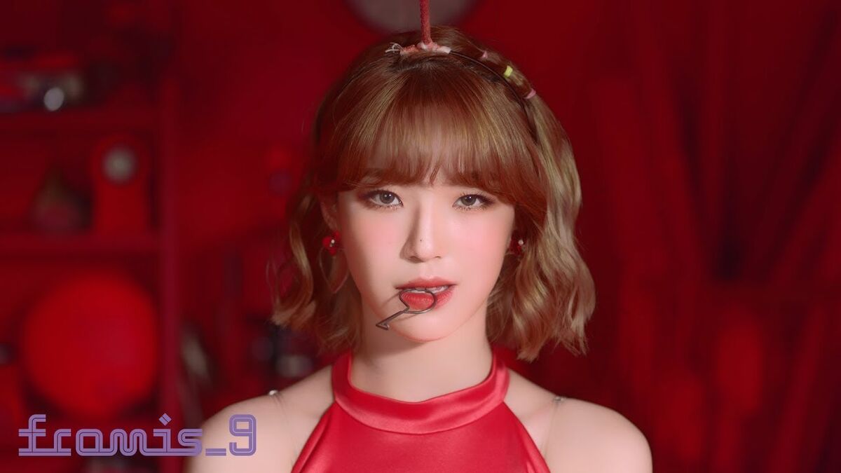 LOVE BOMB - song and lyrics by fromis_9 | Spotify