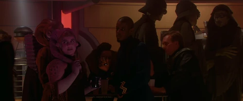 Achk Med-Beq, ici attablé à proximité d'un trio de Neimoidiens, était un indidividu à la moralité douteuse qui entretenait des liens avec plusieurs figures de la pègre locale.