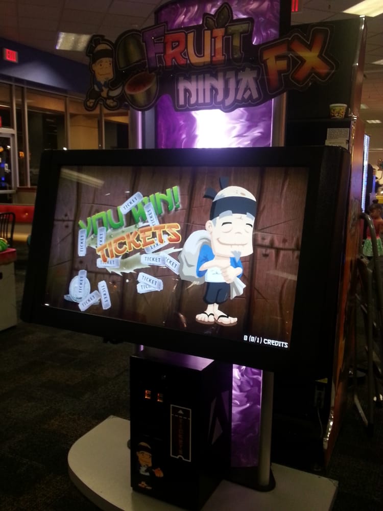 Fruit Ninja FX 2 Arcade Game, Stock Video