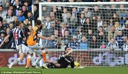 1-2: 9 minutes after West Brom's equalizer, Fulham scored what turned out to be the winner. Bryan Ruiz played a superb long ball to Kačaniklić, who took a fantastic first touch, swivelled and played it through the legs of the oncoming Ben Foster