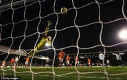 1-1: With ten minutes remaining, Giorgos Karagounis keeps Fulham in the cup after a failed clearance from a corner fell to the greek international, who unleashed a wonder strike from the corner of the penalty area