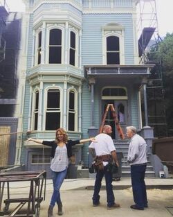 Everywhere You Look, Fuller House Wiki