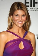 Saks-Fifth-Avenue-s-Unforgettable-lori-loughlin-26069203-1707-2560.jpg (770 KB)