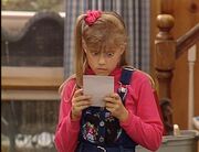 Stephanie-reading-a-letter-from-Rusty.jpg