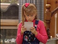 Stephanie-reading-a-letter-from-Rusty