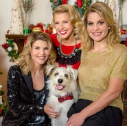 Lori Loughlin, Jodie Sweetin and Candace Cameron Bure.jpg (73 KB) With Jodie Sweetin and Candace Cameron Bure