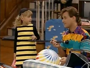 Vlcsnap-2013-12-06-12h52m07s142.png (321 KB) Stephanie as a Honeybee in “Joey's Place” (1987)