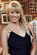 Stephanie Tanner Fuller House 003.png (64 KB)