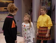 Kimmy and Stephanie fighting