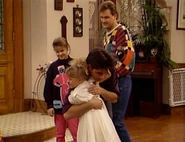 Picture-231.png (287 KB) Jesse hugs Stephanie