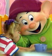 The house meets the mouse part 2.jpg (12 KB)