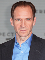Ralph Fiennes.png